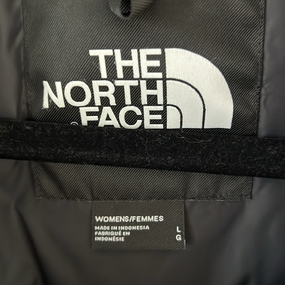 Nuptse jacket from The North Face spring 21 collection. Mint green. - Picture 2 of 7